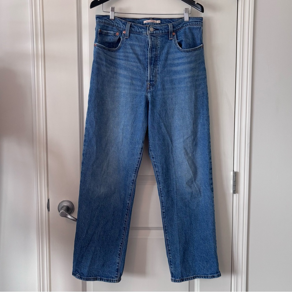 Levi's Ribcage Straight Ankle Jeans